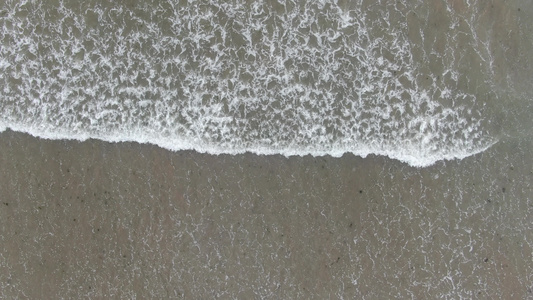 航拍海平面大海海浪浪花视频