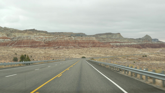 从犹他州驾车前往美国亚利桑那州大峡谷的公路89 号公路视频