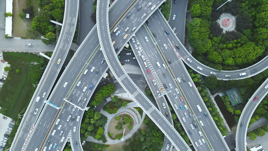 航拍城市环线高架桥交通高峰期堵车4k素材视频