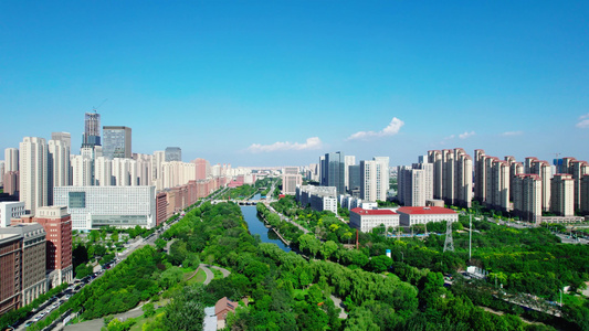 天津城市绿地河流航拍景观视频