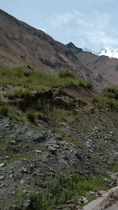 航拍5A新疆南部帕米尔旅游景区景点奥伊塔克国家冰川公园自驾旅游视频