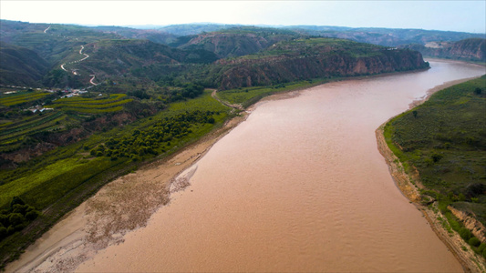 5k航拍陕北地区黄土高坡上的黄河大峡谷视频