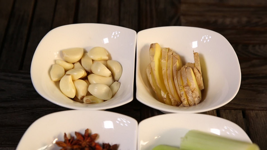 葱姜蒜花椒大料各种调料 视频