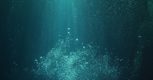 水下的阳光和气泡27秒视频