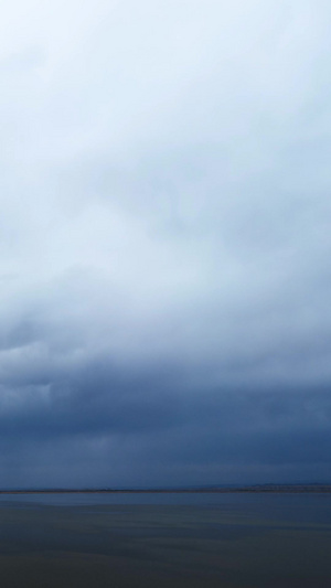 艾力克湖暴风雨15秒视频