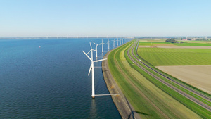 荷兰在海和绿色领域的风轮机21秒视频