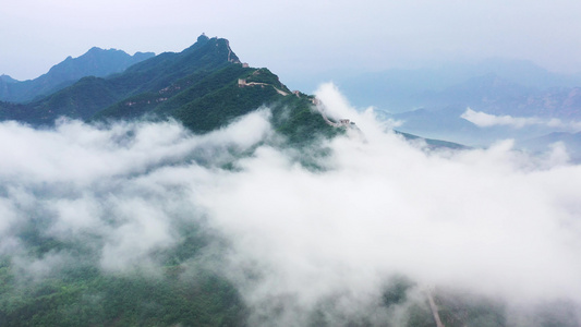 北京司马台明代长城夏季云海风光视频