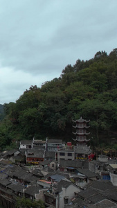 航拍360度全景湖南湘西4A级旅游景区凤凰古城素材土家族自治区视频