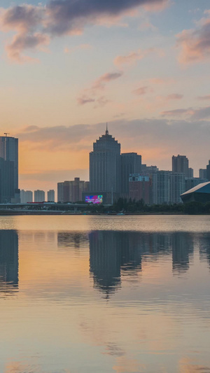 沈阳浑河畔城市日落风光延时视频城市旅游19秒视频