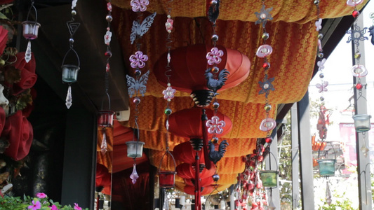 古中国风格的灯笼天花板装饰视频