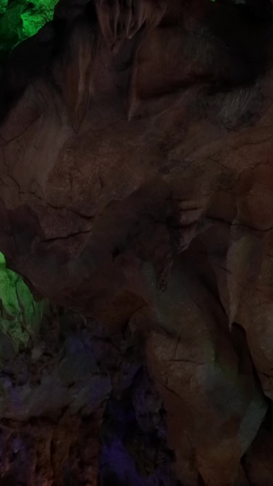 广东清远连州地下河溶洞洞内实拍溶洞飞瀑51秒视频