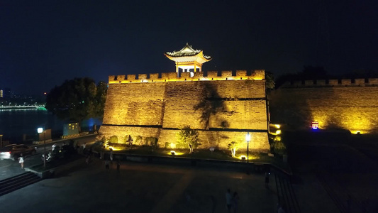 航拍夜景襄阳历史古城视频
