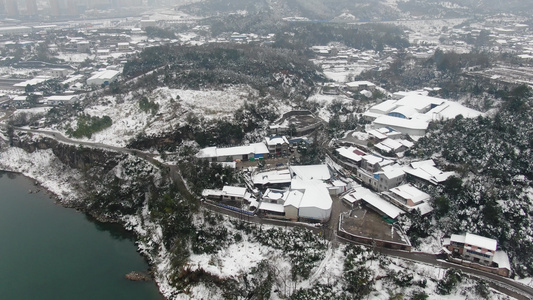 航拍乡村田园冬天雪景视频