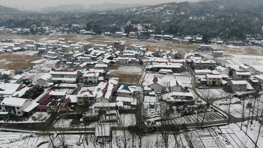 航拍乡村田园冬天雪景视频