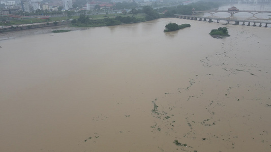 航拍河流涨洪水洪涝灾害视频