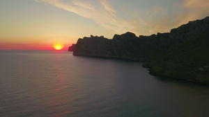 日落时的海角和海湾18秒视频