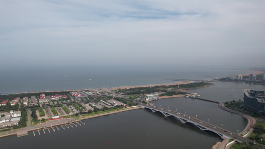 山东日照海边沿海城市建设航拍视频