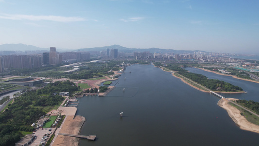 山东日照海边沿海城市建设航拍视频