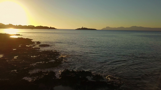 海湾的灯塔视频