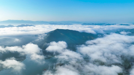 4K航拍山顶云海风景晨雾山河风光青山绿水视频