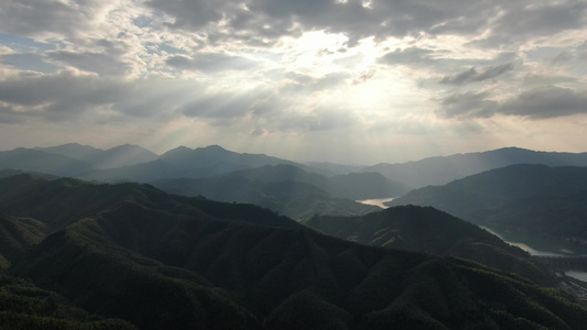 湖南雪峰山高山自然风光航拍视频