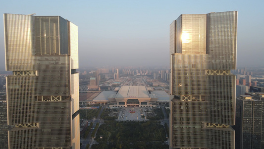 河南郑州地标建筑绿地双子塔航拍视频