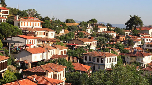 Sirince Houses，塞尔丘克。伊兹密尔，土耳其。大多数房屋都享有村庄和山脉景观的美丽景色视频