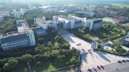 广西师范大学漓江学院三本视频