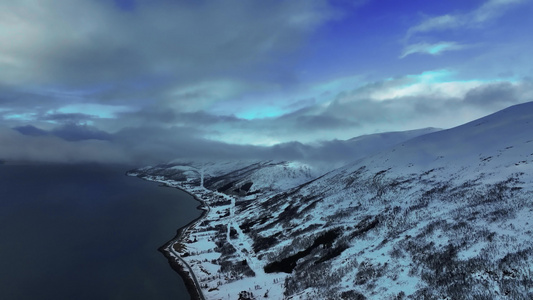 4K航拍北欧挪威特罗姆瑟冰湖雪景美景视频