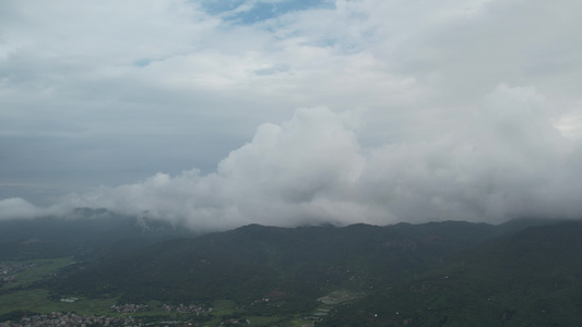 高空下的乡村航拍视频