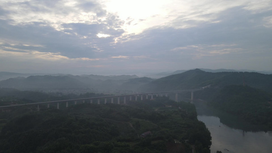 清晨河流山川云雾缭绕自然风景航拍视频视频