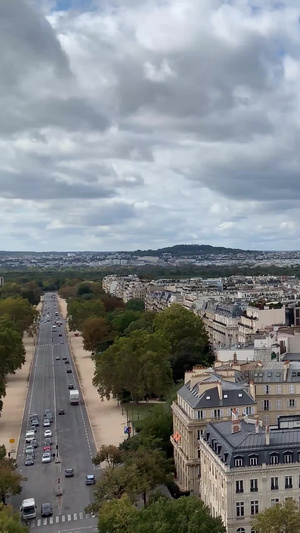 俯拍法国首都巴黎城市天际线建筑风光实拍视频合集90秒视频