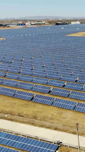 航拍太阳能光伏发电能源系统132秒视频
