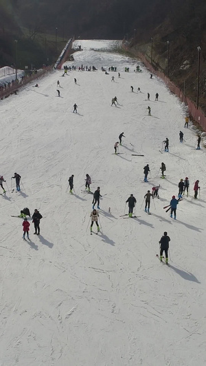 滑雪场航拍129秒视频