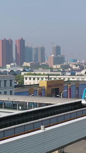 航拍城市轨道立体交通轻轨列车出发素材13秒视频