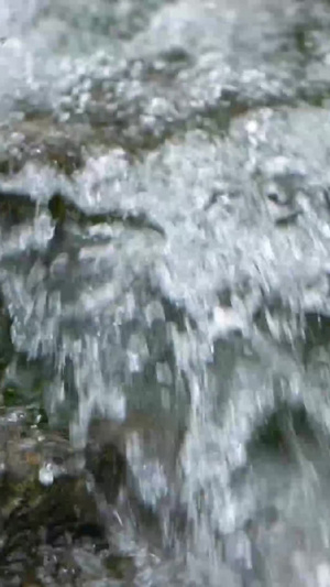240帧慢动作山间的河流泉水41秒视频