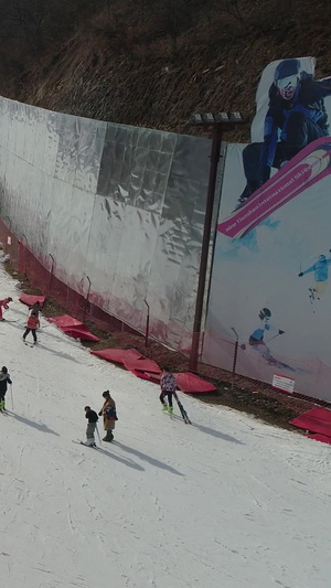 滑雪场航拍129秒视频