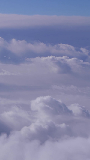 航空靠窗外美丽仙境的白云36秒视频