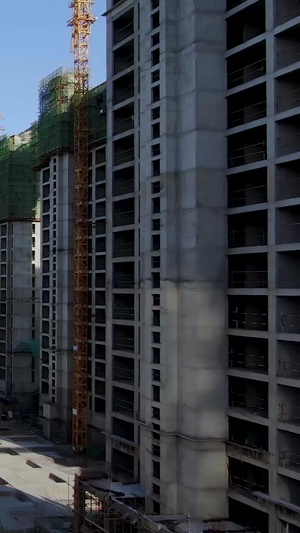 航拍工地建设中的高层楼房63秒视频