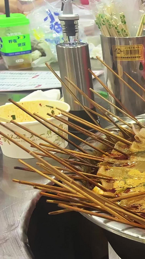 湖北荆州地方特色小吃美食中餐麻辣烫制作过程素材美食素材55秒视频