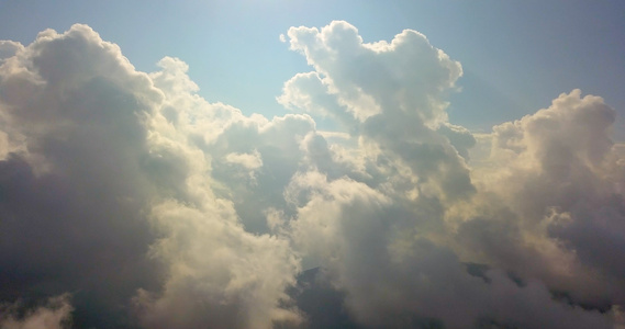 穿越云层蓝天白云震撼大气航拍视频