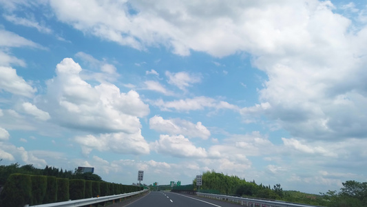 高速公路上汽车驾驶第一视角视频