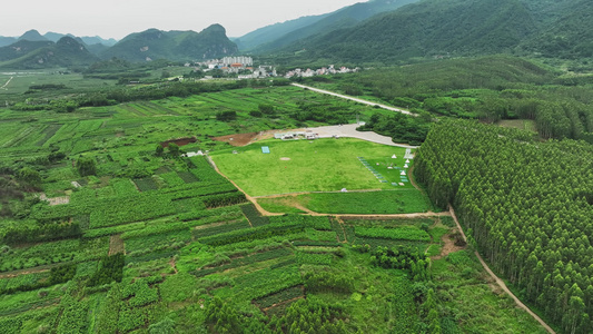 4K广西南宁市大明山滑翔山基地视频