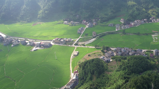 湖南雪峰山山区自然风光航拍乡村田园视频