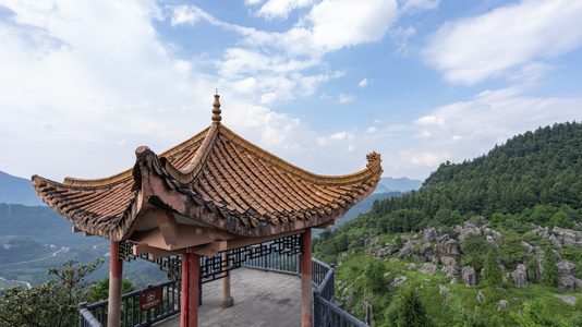 5a景区万盛石林龙鳞石海风景区香炉峰观景台视频