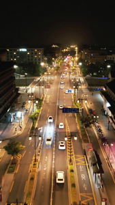 城市夜景交通车辆行驶竖屏航拍视频