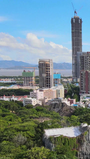 高清航拍深圳蓝天白云城市建筑群白石洲75秒视频