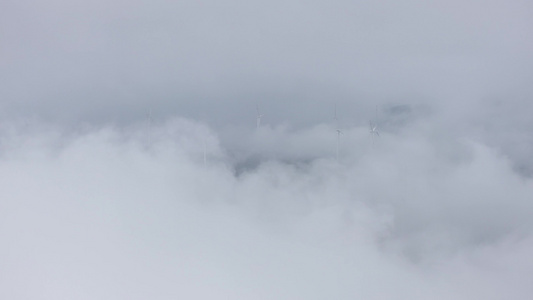 风力发电新能源可再生能源风能山顶大风车视频