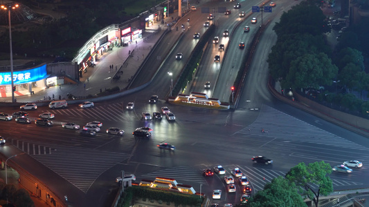 4K城市十字路口车流夜景车流转场视频视频