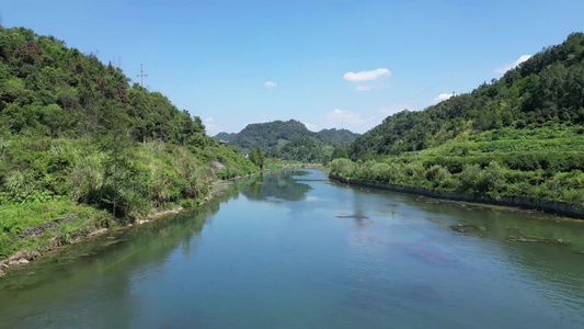 航拍青山绿水自然风光视频